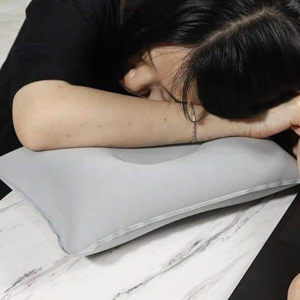 Inflatable Portable Comfy Travel Neck Pillow - Image 2