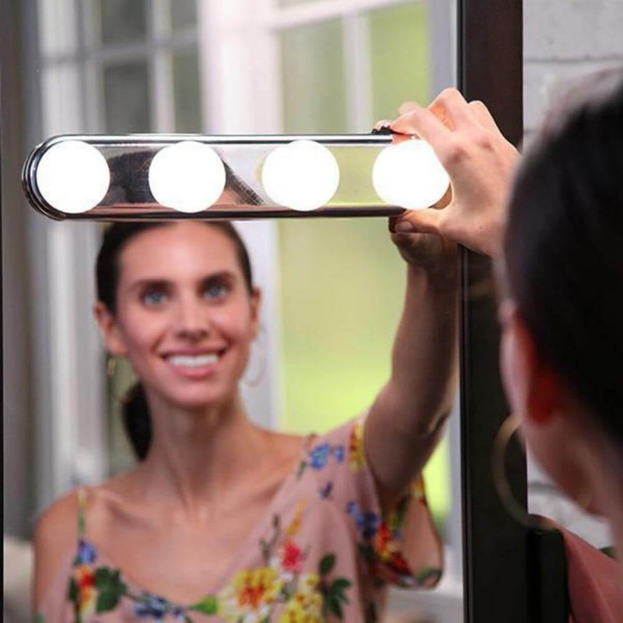 Home Make-Up Bathroom Suction Cup Lamp Light - Image 0