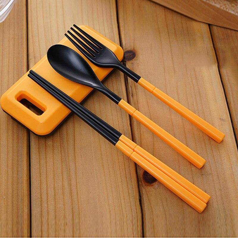 Portable Folding Travel Dinnerware Set - Image 7