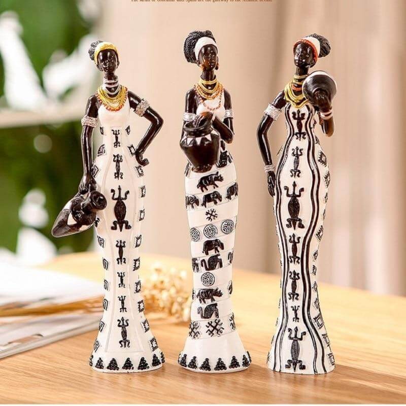 3 Women Art Love Figurine