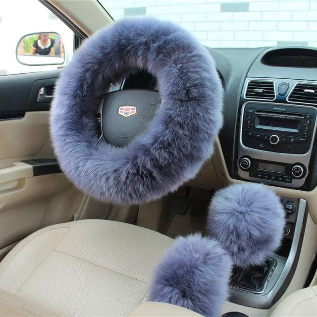 Universal Plush Warm Steering Wheel Cover - Image 1