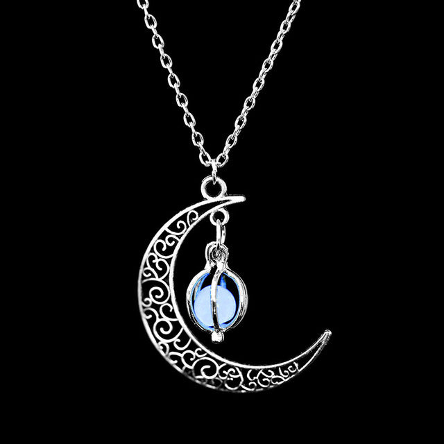 Luminous Moon Pendant Charming Necklace - Image 10