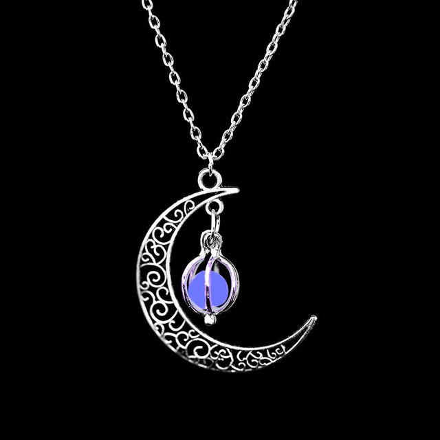 Luminous Moon Pendant Charming Necklace - Image 9