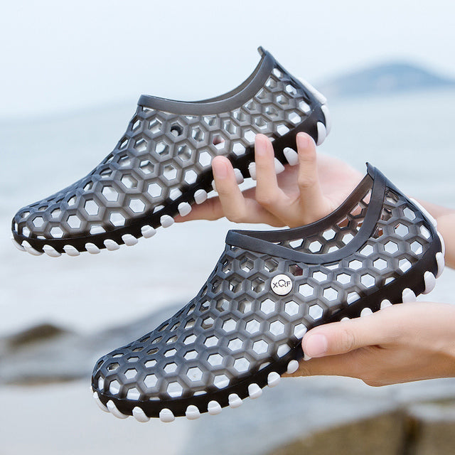 Unisex Light Durable Beach Slipper - Image 3
