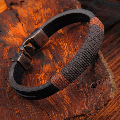 Surfer Leather Men Wristband - Image 0