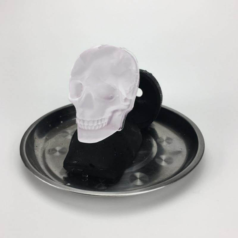 Big Skull Shape 3D Ice Cube Mold - Image 4