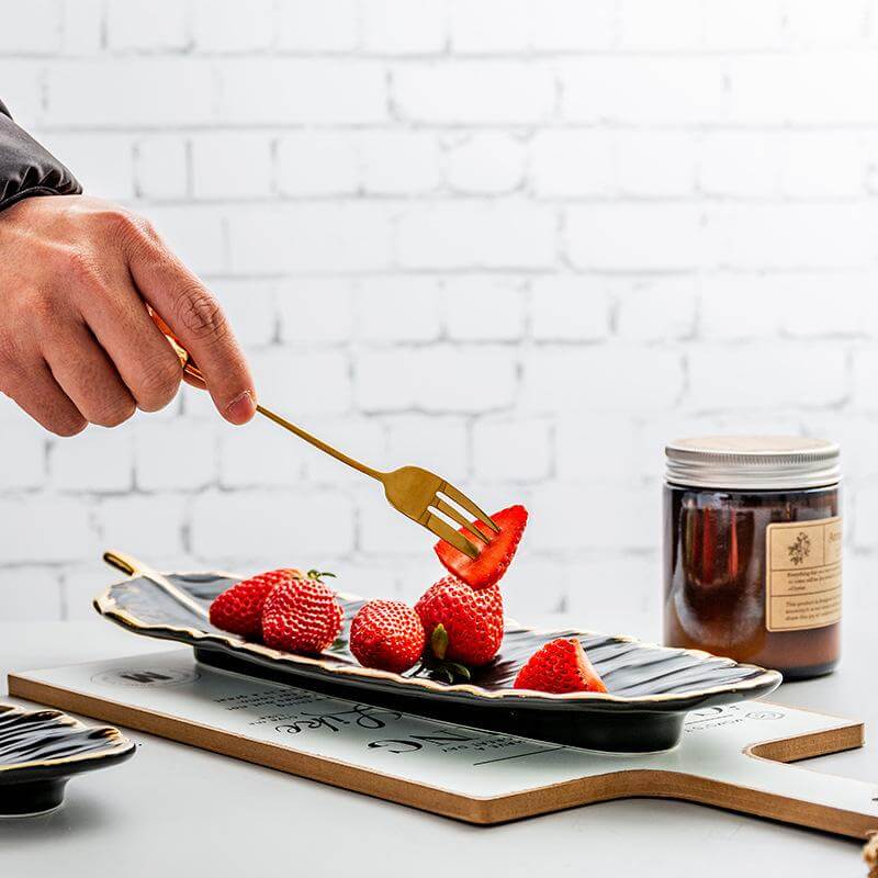 Creative Gold Color Ceramic Plate Set - Image 2