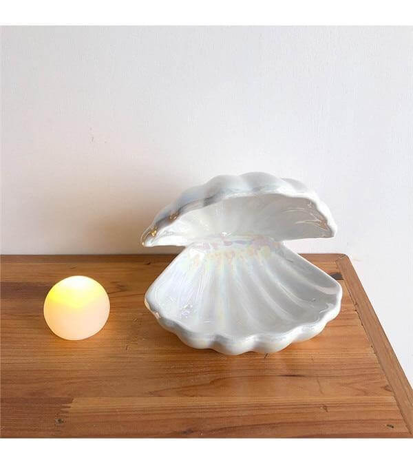 Portable Pearl in Shell Night Light - Image 2
