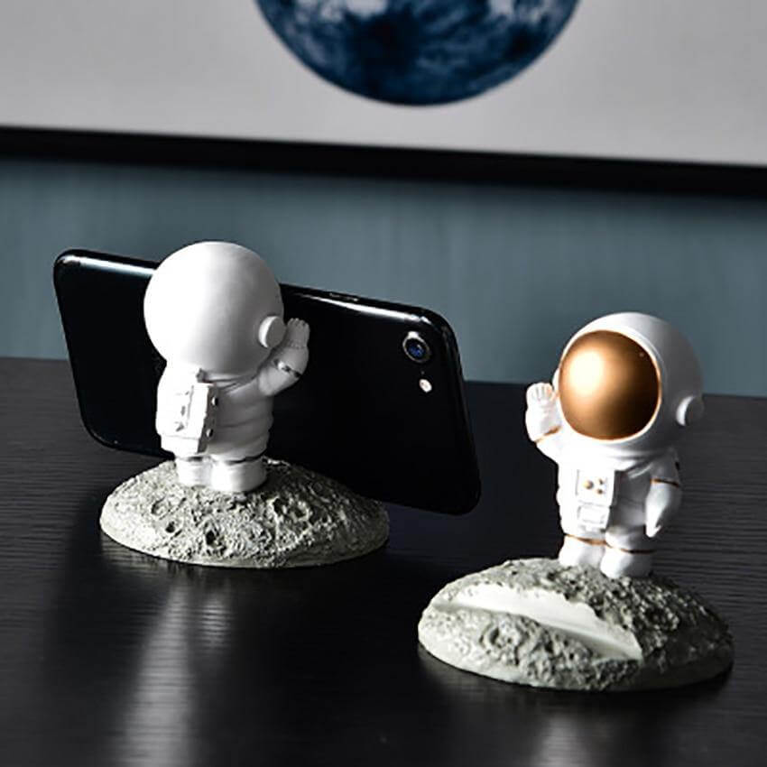 Simple Astronaut Mobile Phone Stand Holder - Image 0