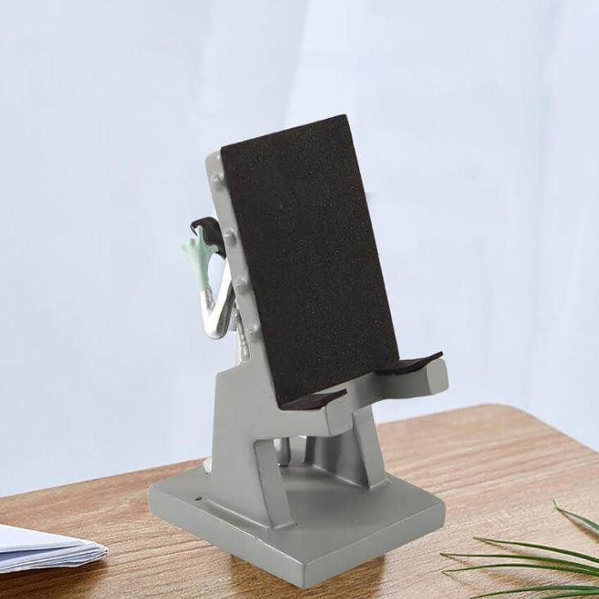 Creative Alien Phone Holder - Image 2