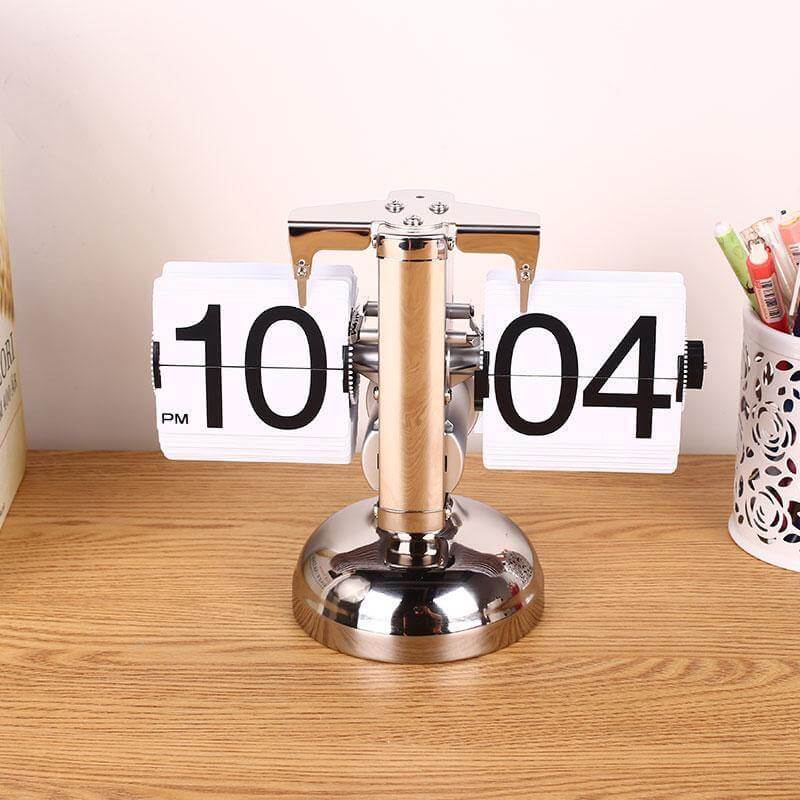 Retro Flip Clock - Image 2