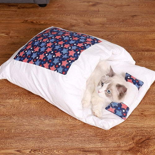 Japanese Style Adorable Cat Sleeping Bed