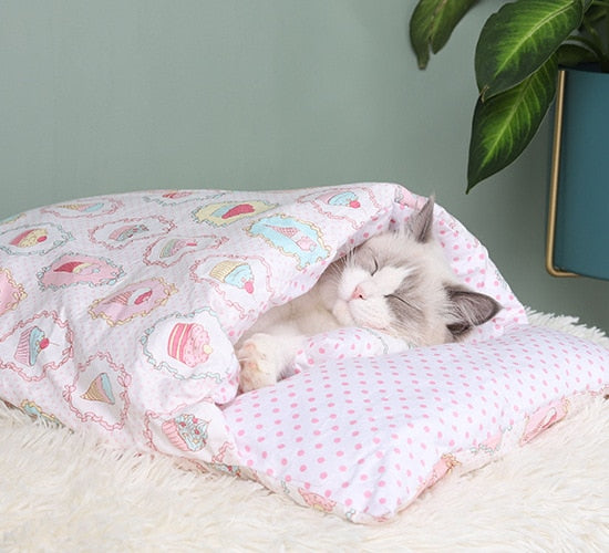 Japanese Style Adorable Cat Sleeping Bed