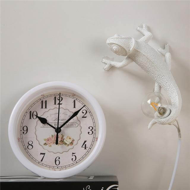 Nordic Modern Chameleon Lizard Desk Light