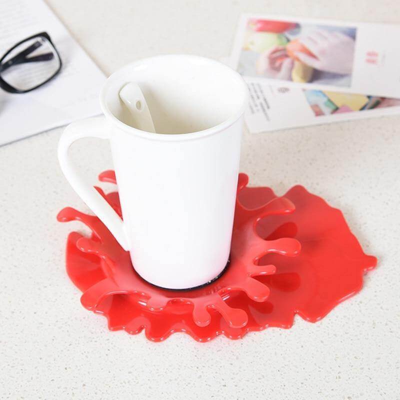 Splashing Tomato Sauce Spoon Holder