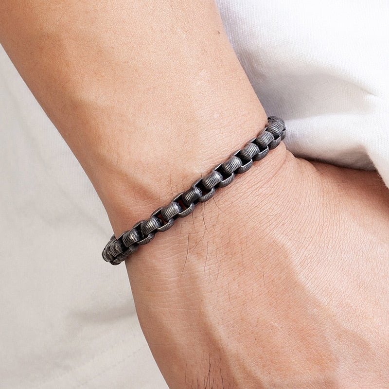 Retro Cuban Chain Bracelet - Image 1