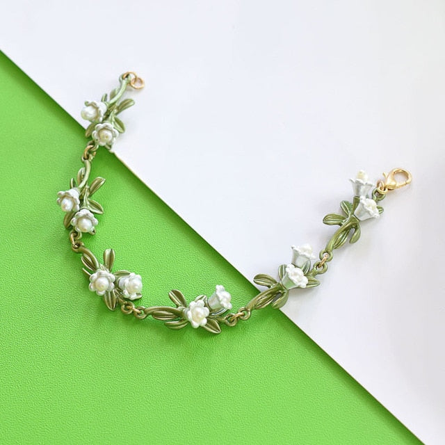 Retro Orchid Flower Bracelet