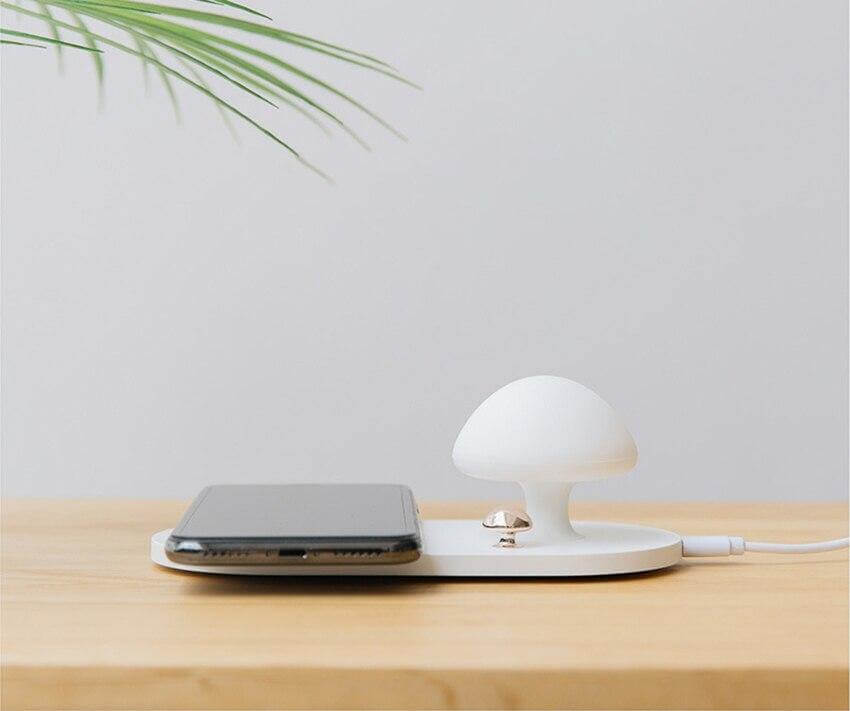 Mushroom USB Wireless Charging Night Light - MaviGadget