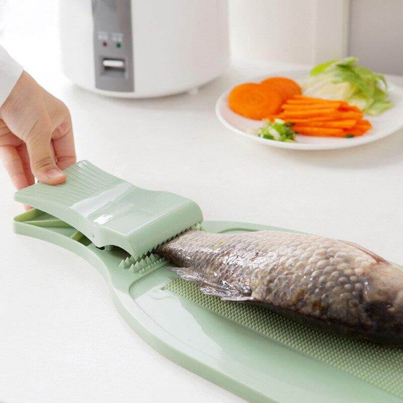 Creative Fish Cutting Board with Clip - Image 5