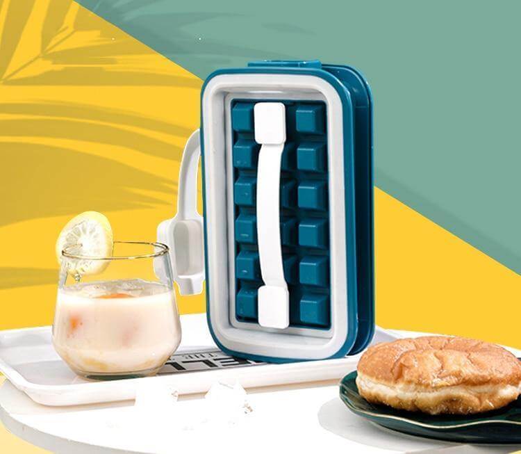 Foldable Ice Mold Maker - Image 0
