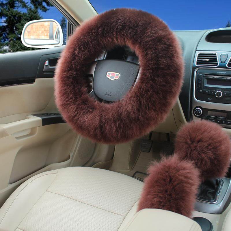 Universal Plush Warm Steering Wheel Cover - Image 2