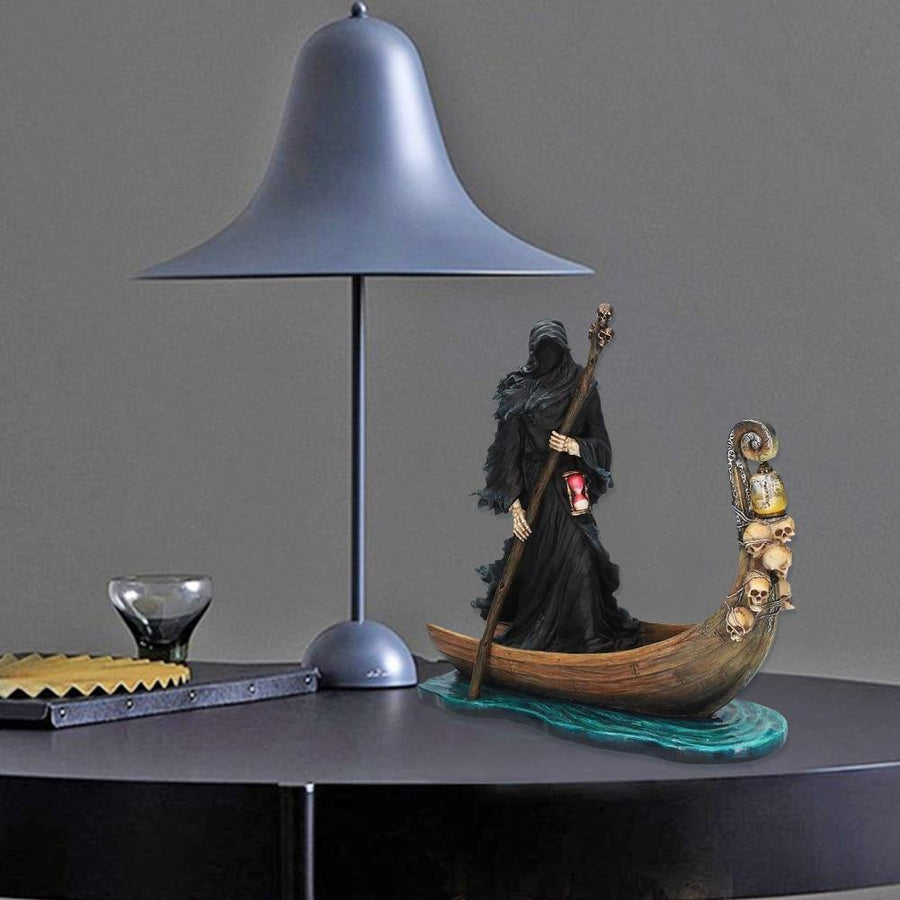 Scary Man Boat Resin Figurine Home Decor - Image 6
