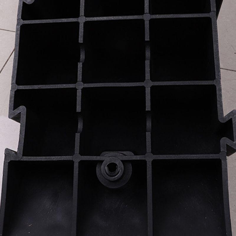 Durable Triangle Speed Reducer Car Ramp - Image 5