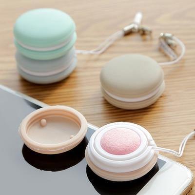 Macaron Shape Smartphone Screen Cleaning Tool - Image 1