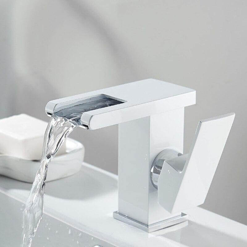 Water Temperature Sensitive LED Bathroom Faucet