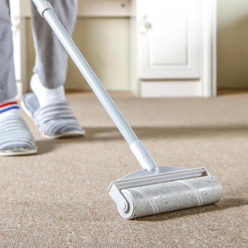 Portable Retractable Hair Remover Sticky Roller - Image 0