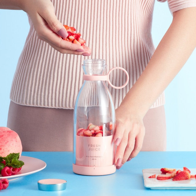 Elegant Mini Portable Fruit Juicer Blender - Image 6