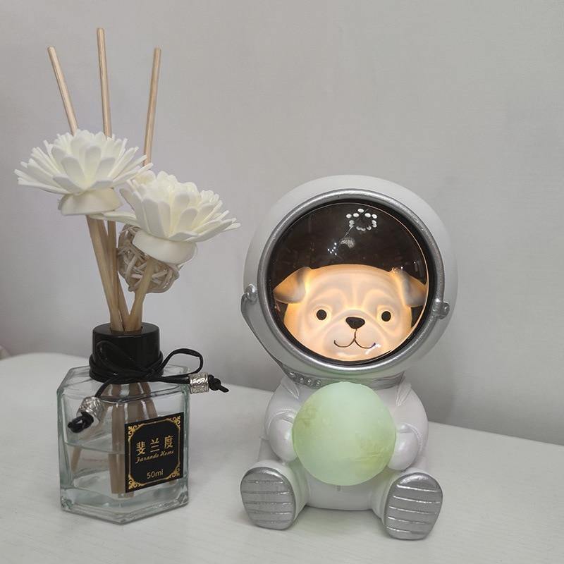 Astronaut Pet LED Night Light - Image 0