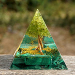 Creative Natural Crystal Universe Energy Pyramid