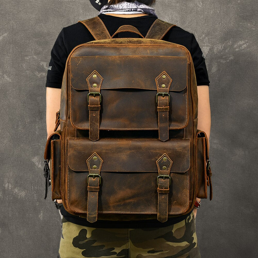 Large Capacity Leather Retro Men's Outdoor Backpack - Image 4