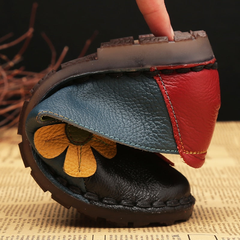 Flower Design Round Toe Mixed Color Flat Shoes - Image 5