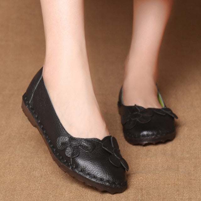 Flower Design Round Toe Mixed Color Flat Shoes - Image 3