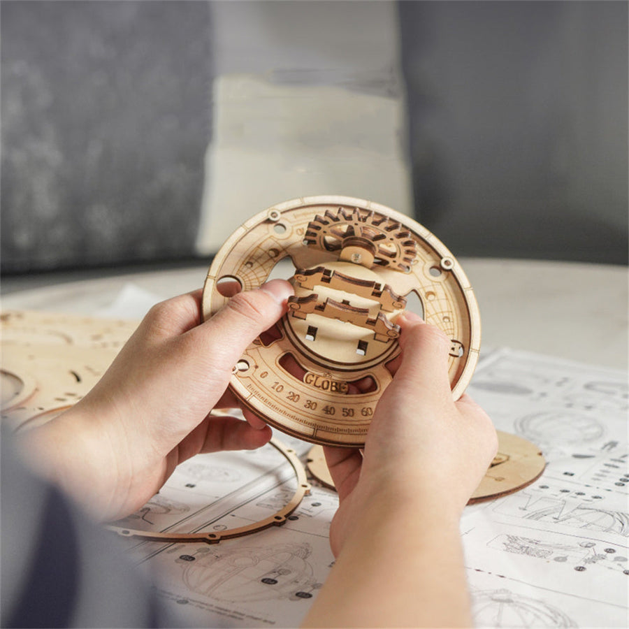 3D Puzzle Luminous Globe - Image 2
