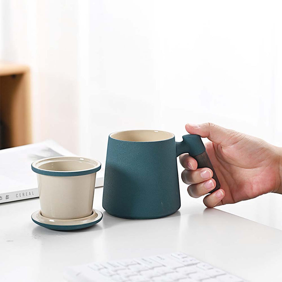 Elegant Creative Ceramic Tea Mug with Filter - Image 4