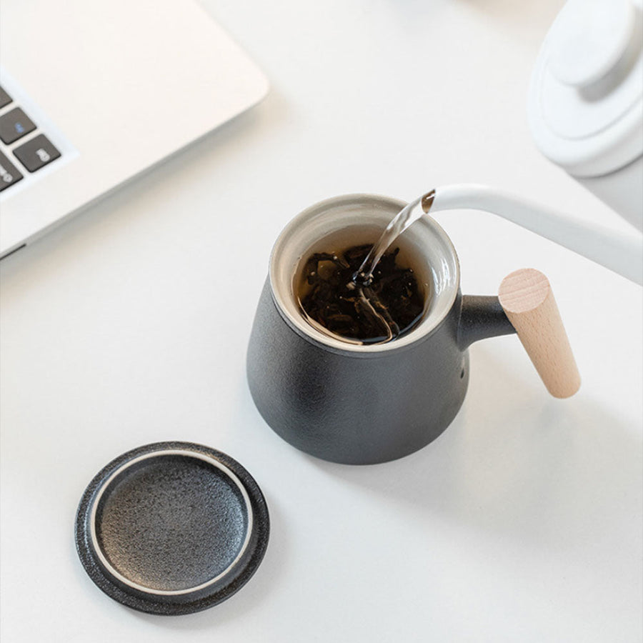 Elegant Creative Ceramic Tea Mug with Filter - Image 2