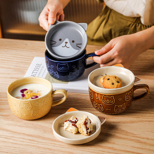 Japanese Ceramic Cat Breakfast Mug with Lid - Image 0