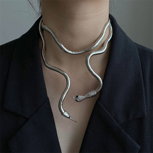 Snake Flexible Stylish Necklace - Image 5