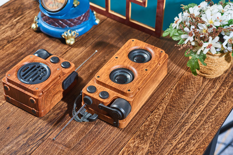 American Style Retro Bluetooth Radio Speaker - Image 1
