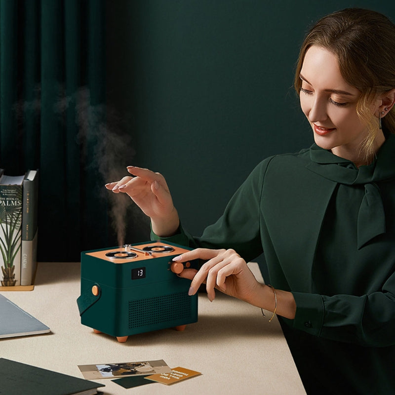 Retro Record Player Lamp Humidifier - Image 0