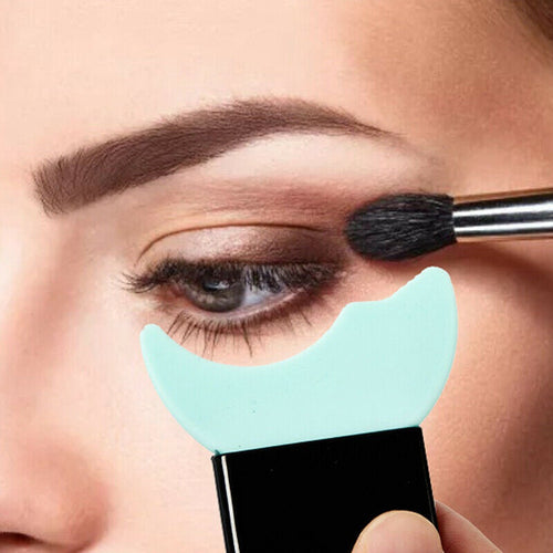 Makeup Eyeliner Guide Template Shaper - Image 0