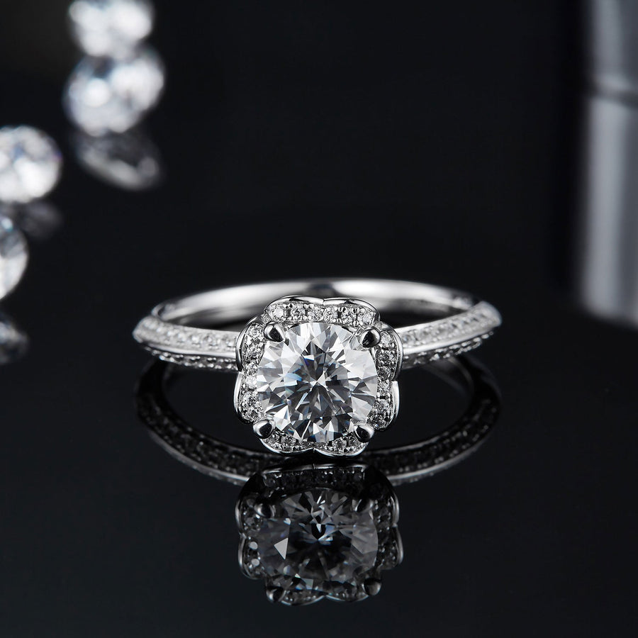 Elegant Luxury Handmade Silver Moissanite Women Ring - Image 3