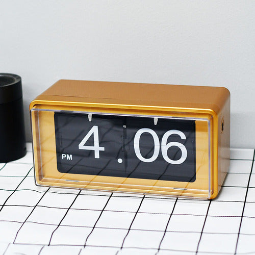 Elegant Retro Auto Flip Desk Clock - Image 7