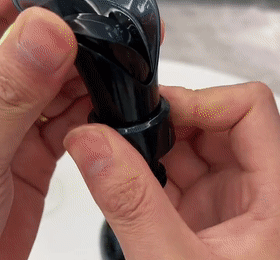 2in1 Wine Stopper Decanter - Image 2