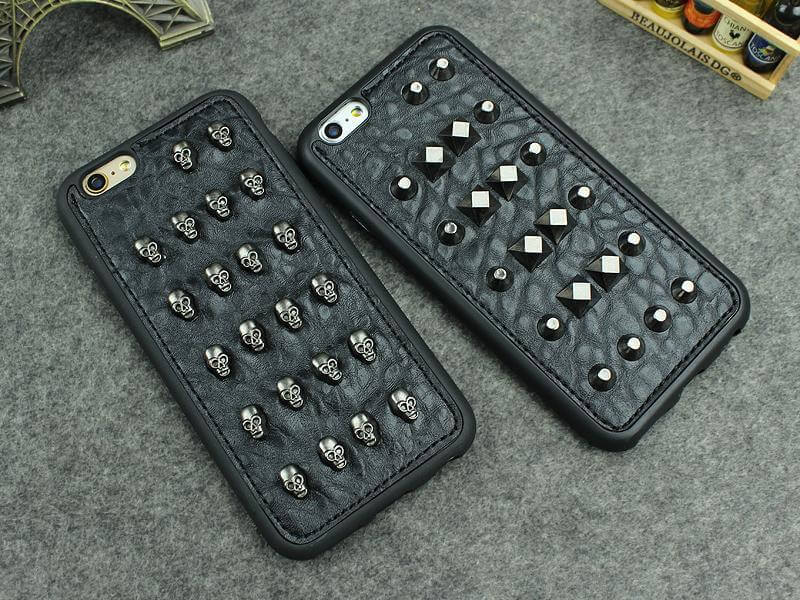 3D Cool Studs Rivet Punk Skull Design Silicone Case For iPhone Models - Image 1