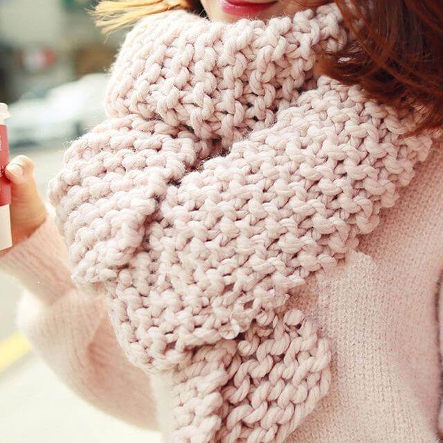 Luxury Brand New Women 's Handmade Scarf - Image 0