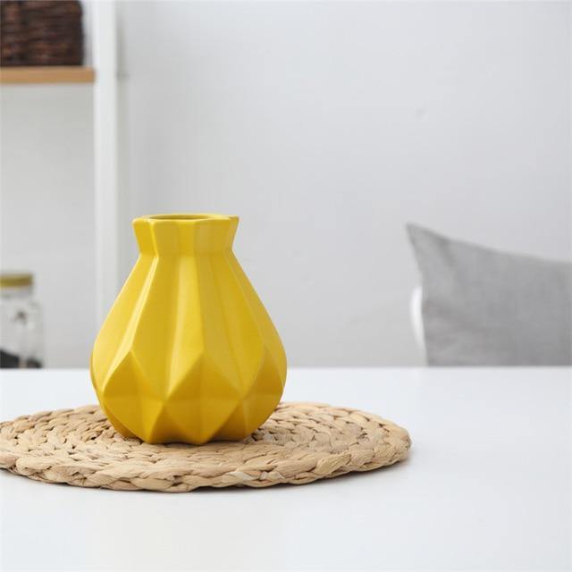 Modern Europe Brief Matt Diamond Porcelain Ceramic Vase - Image 2